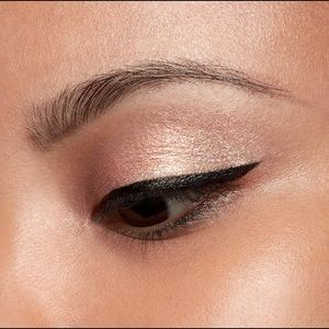 Stila stay all day wet to set eyeshadow